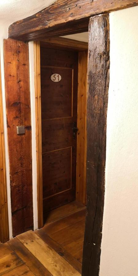 Hotel Restaurant Zum Nachtwaechter Lienzingen Eksteriør bilde